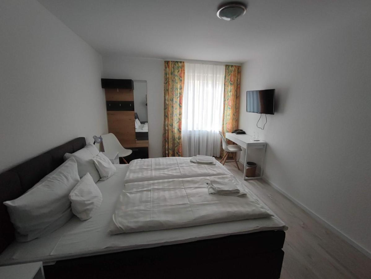 ראסטאט Hotel Schiff מראה חיצוני תמונה