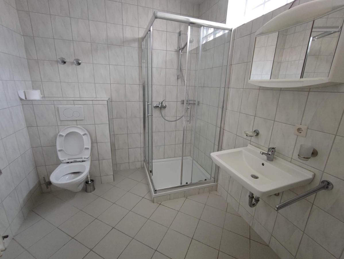 ראסטאט Hotel Schiff מראה חיצוני תמונה