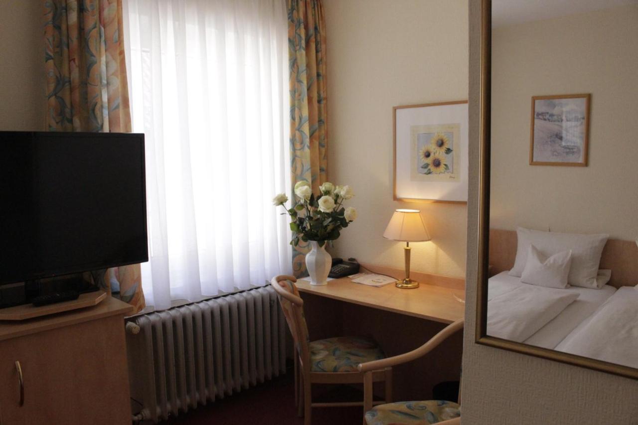 ראסטאט Hotel Schiff מראה חיצוני תמונה